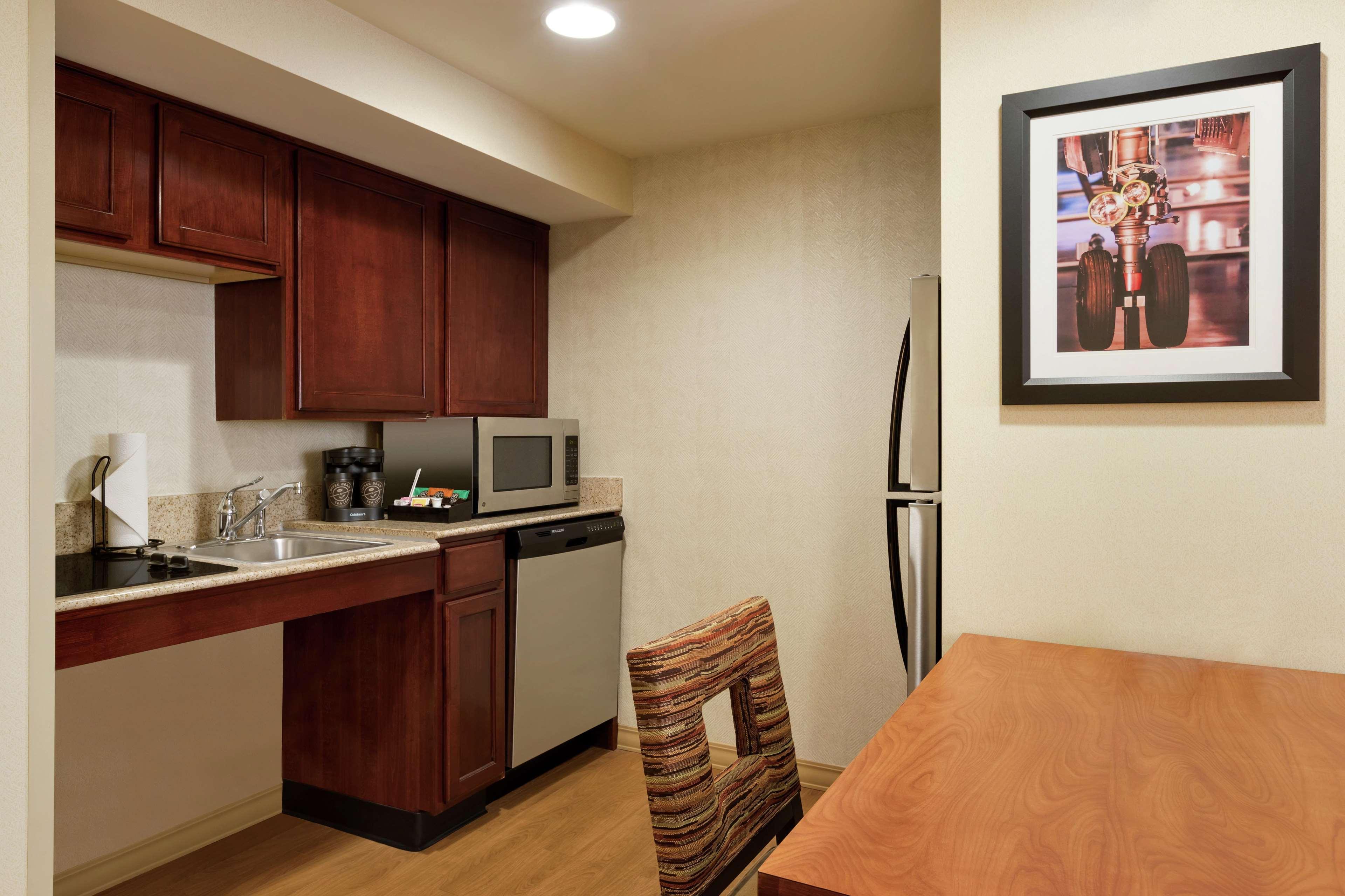 Homewood Suites By Hilton Dulles-North Loudoun 애시번 외부 사진