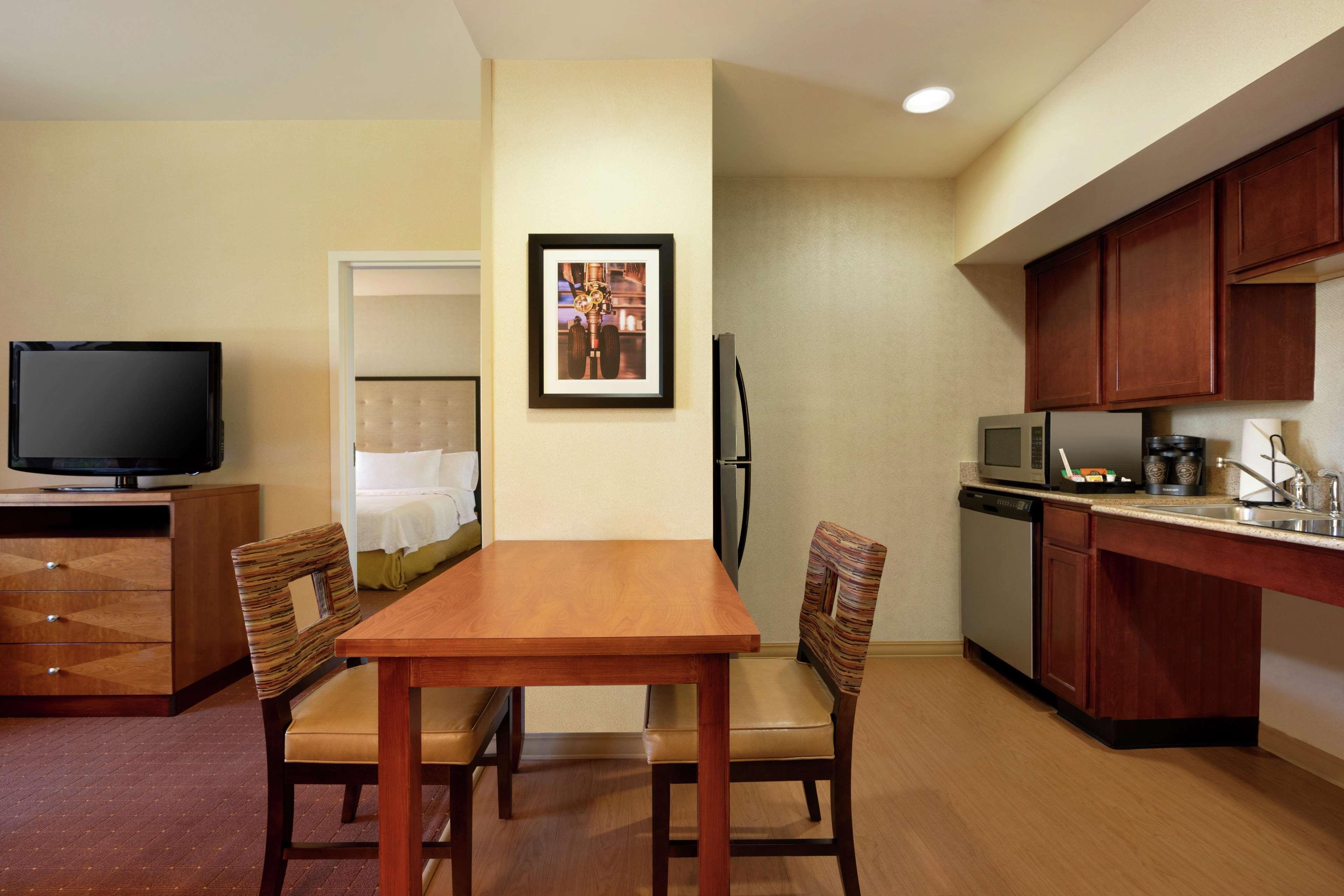 Homewood Suites By Hilton Dulles-North Loudoun 애시번 외부 사진