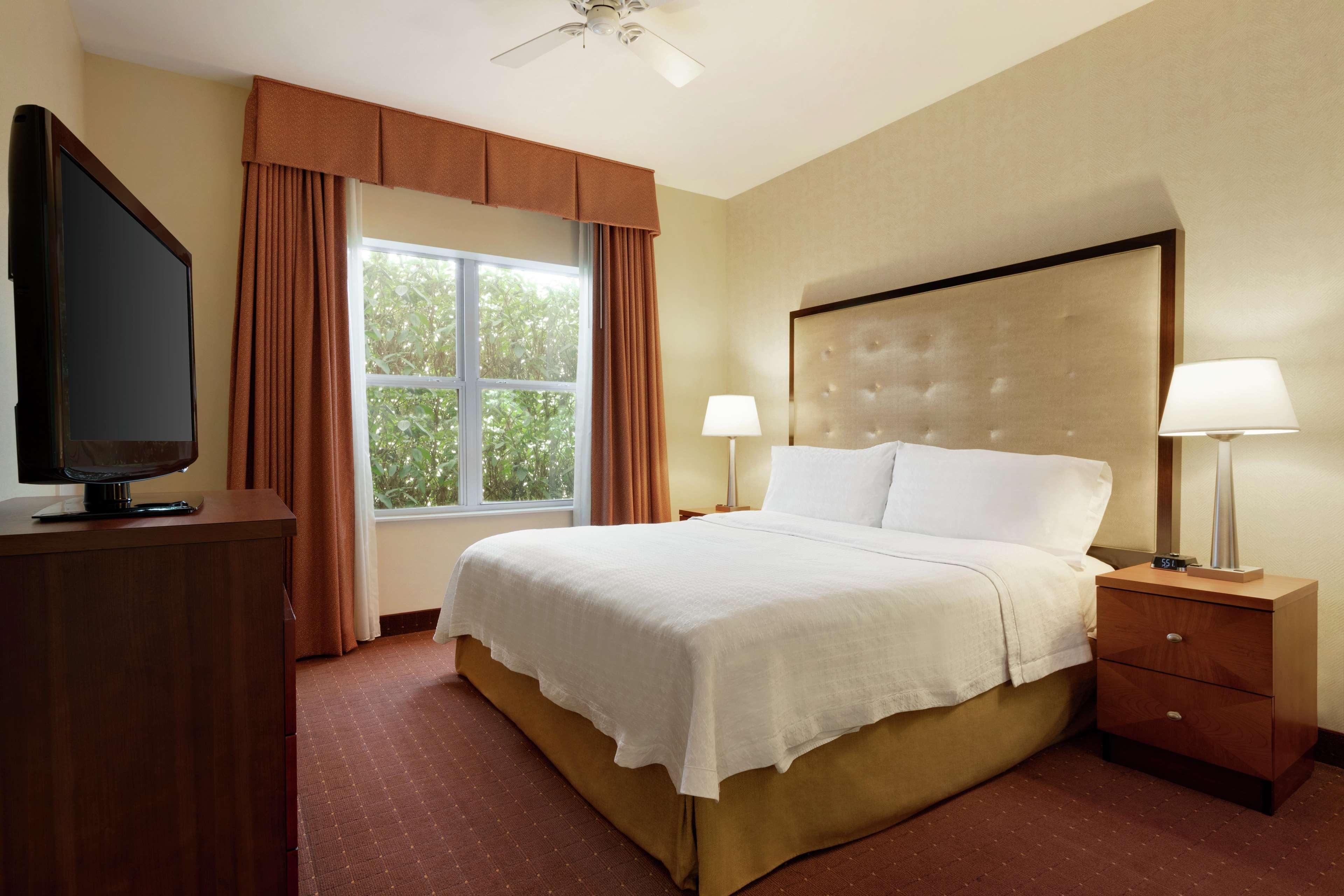 Homewood Suites By Hilton Dulles-North Loudoun 애시번 외부 사진