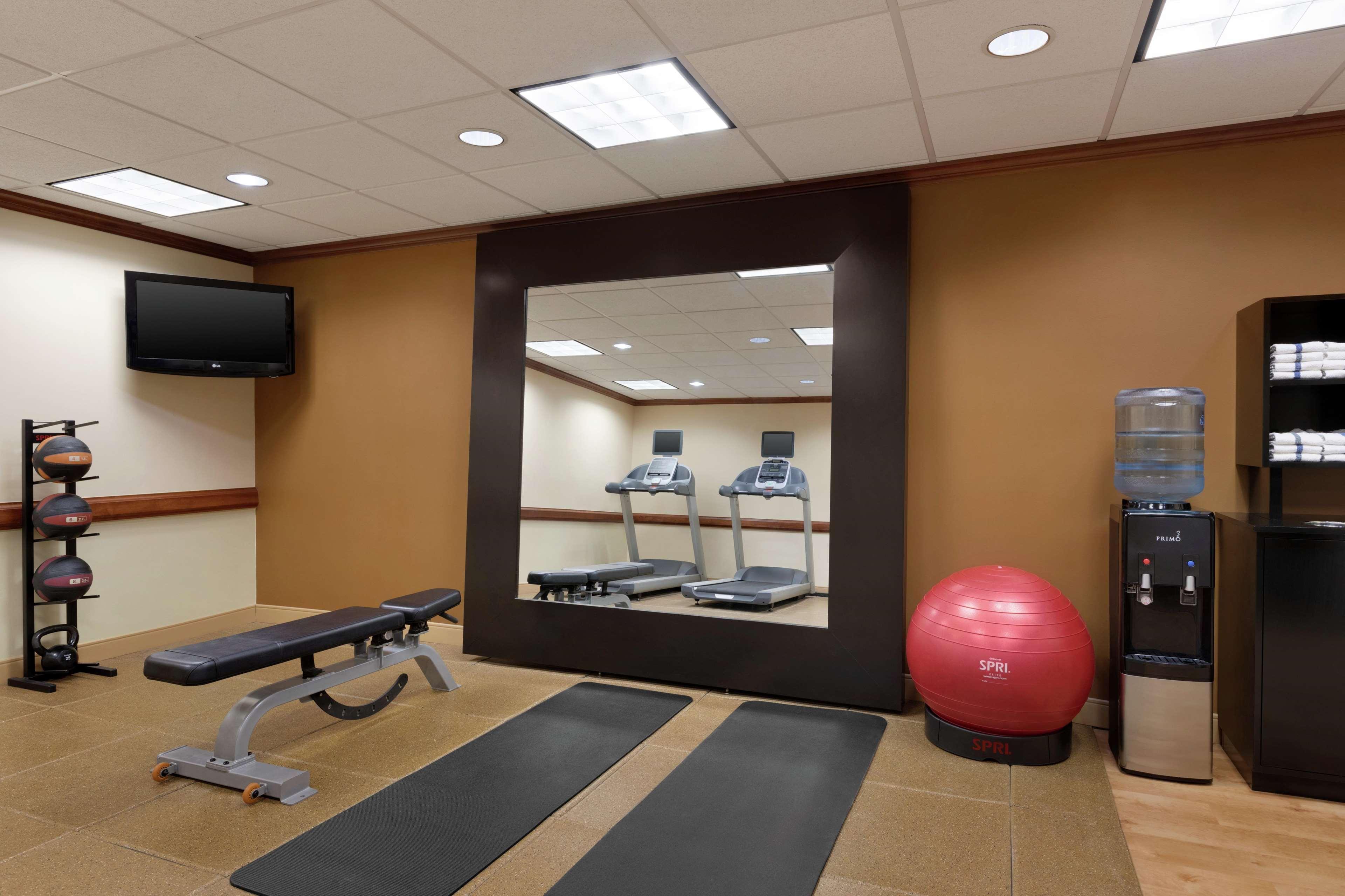 Homewood Suites By Hilton Dulles-North Loudoun 애시번 외부 사진