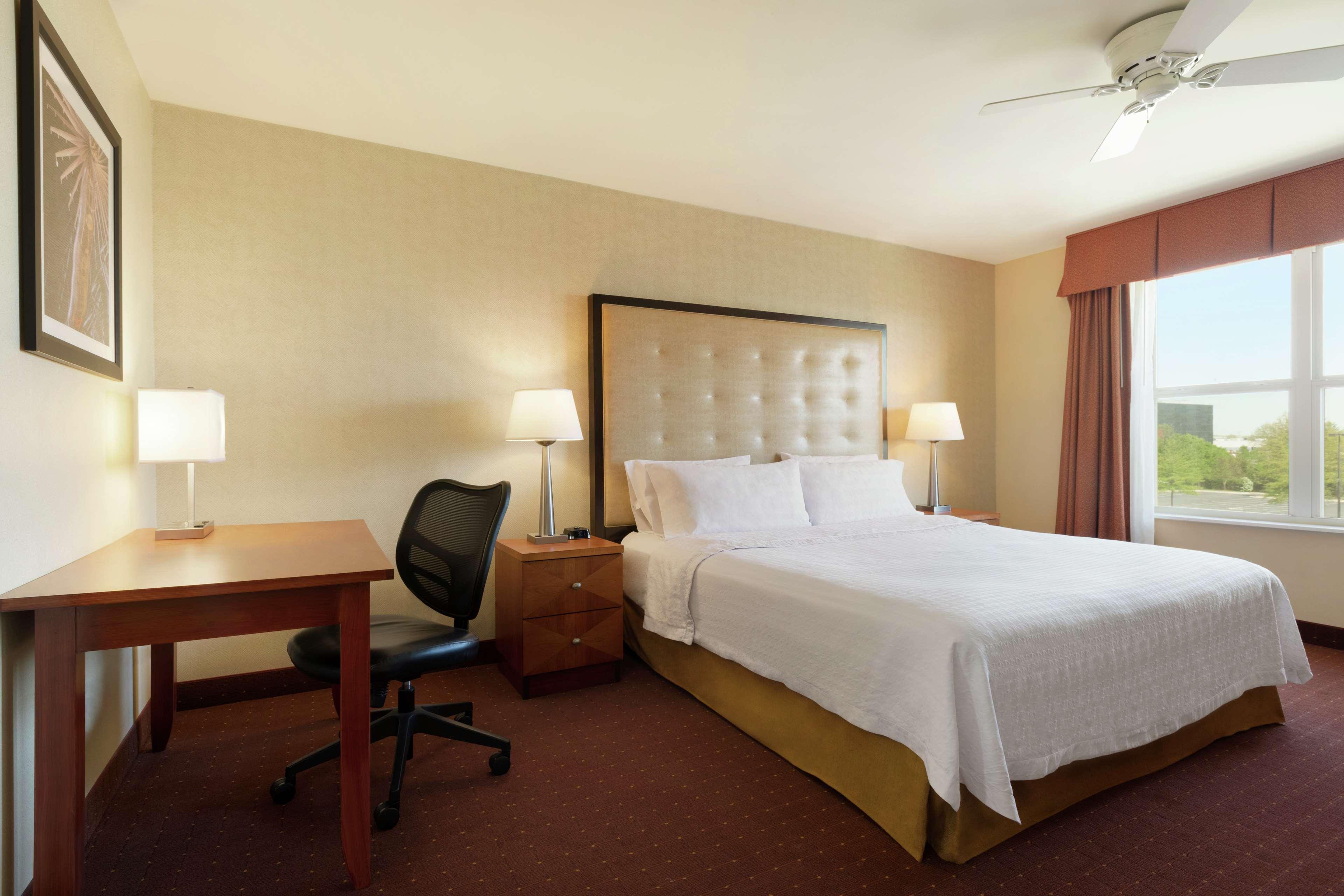 Homewood Suites By Hilton Dulles-North Loudoun 애시번 외부 사진